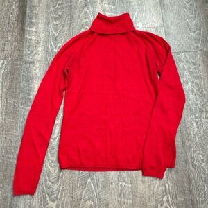 Delta Red TurtleNeck